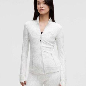 Lululemon Define Jacket *Nulu size 4 NWT